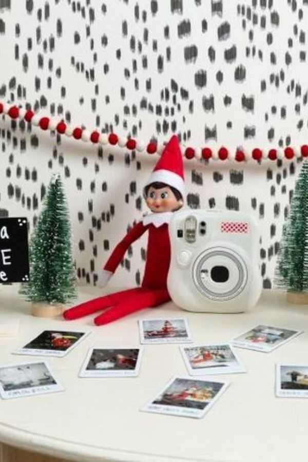 Elf Selfie Station