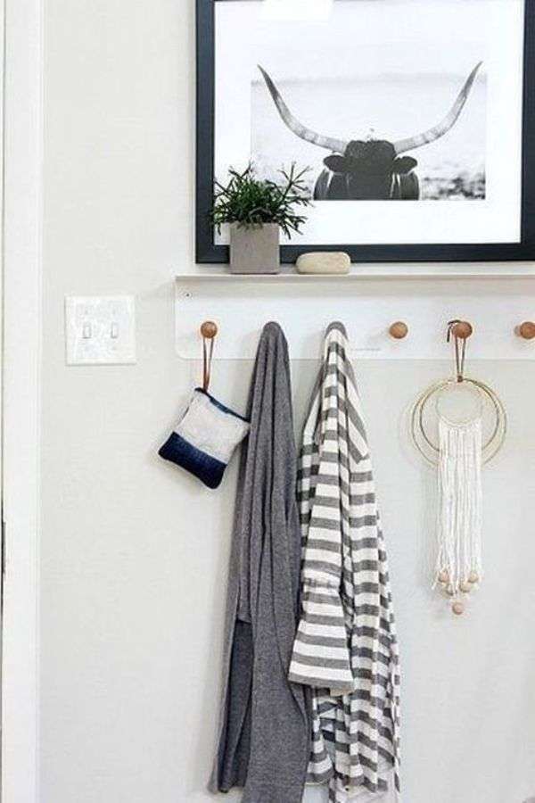 Minimalist Wall-Mounted Hooks