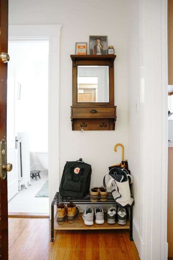 Tiny Shoe Rack for Essential Pairs