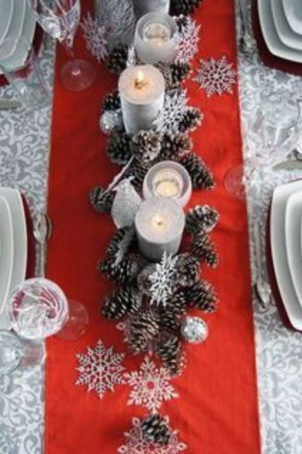 Snowflake Table Runner