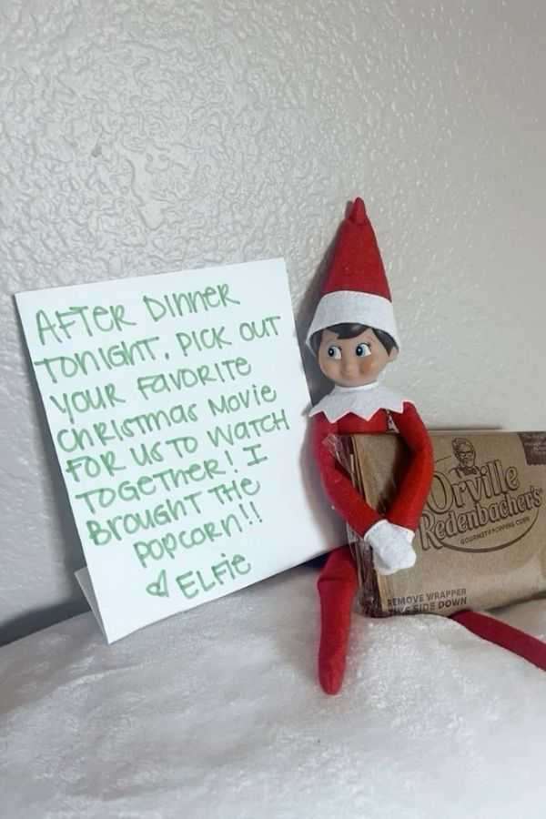 Elf with a Welcome Note