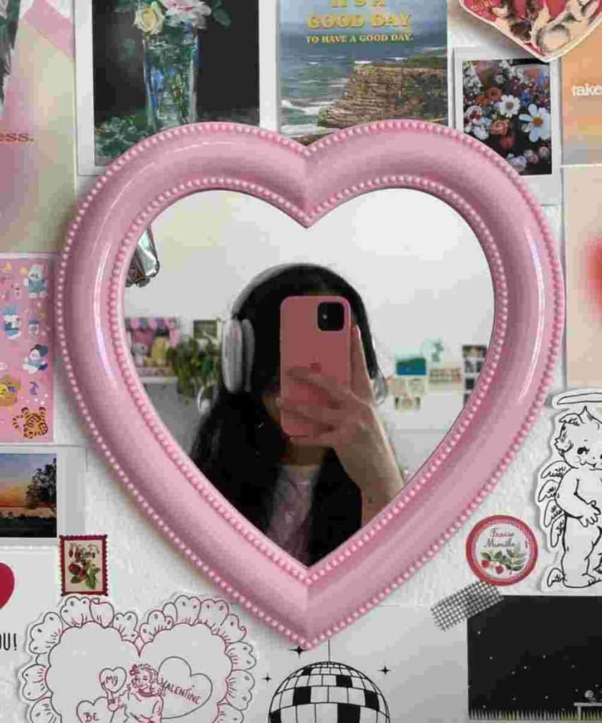 Heart-Shaped Wall Mirrors