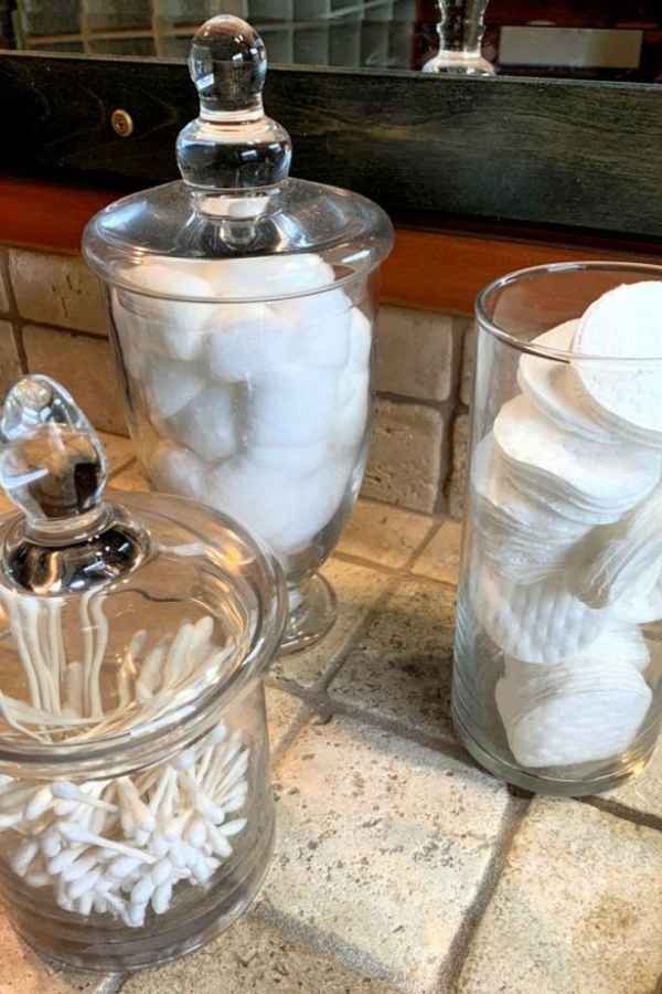 Repurpose-Old-Jars-small-bathroom-ideas