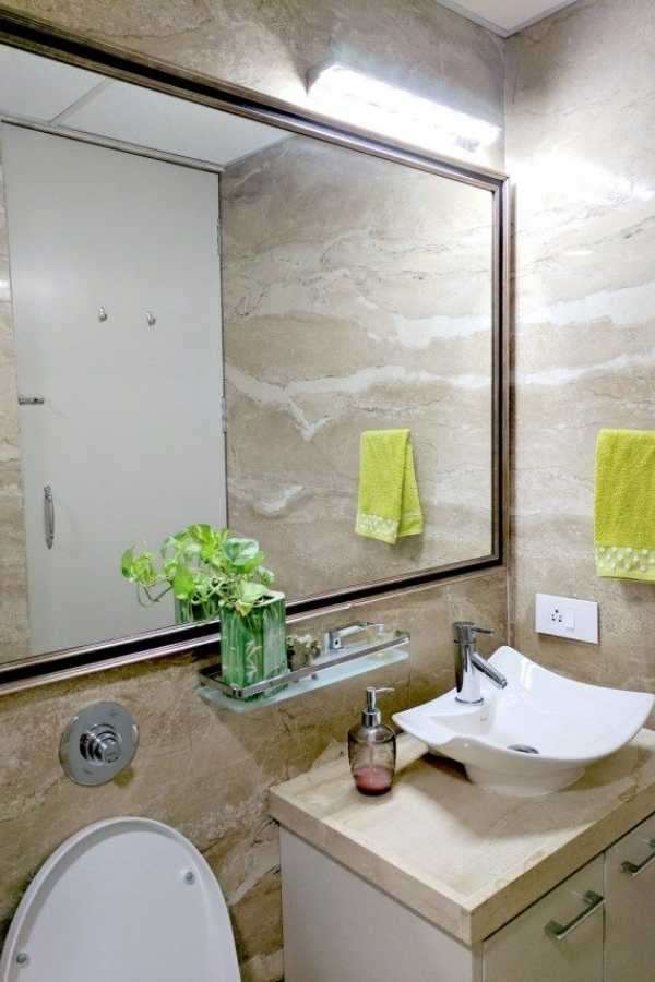 Simple-Mirror-with-a-Frame-small-bathroom-ideas